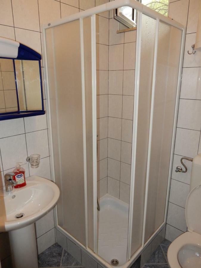 Apartments Indira II Lovište Eksteriør billede